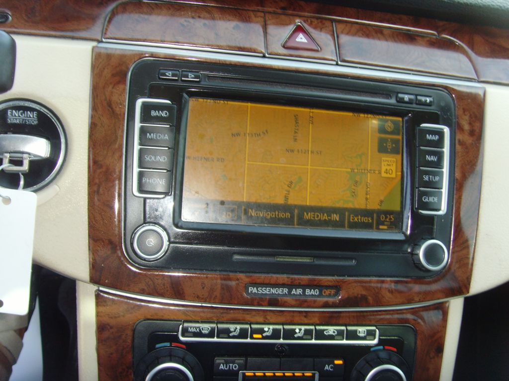 Photo 28 of this VOLKSWAGEN CC