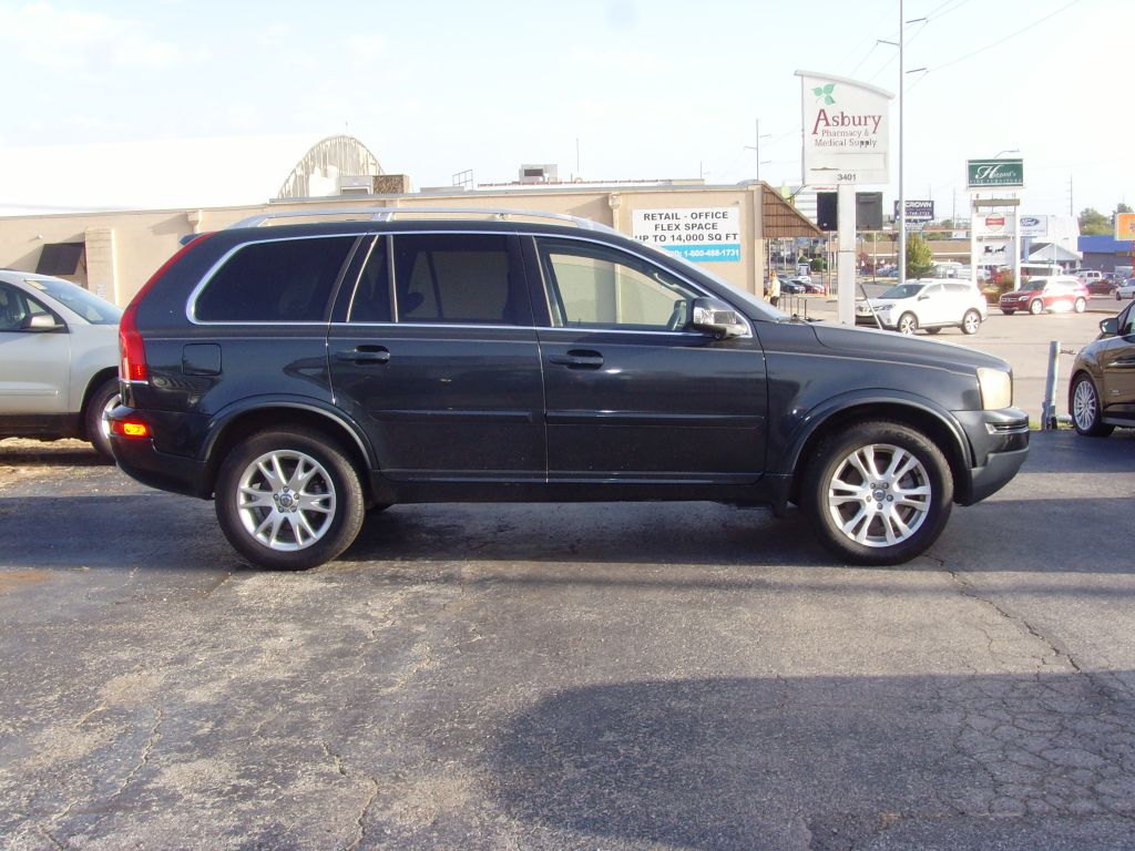 Photo 8 of this VOLVO XC90
