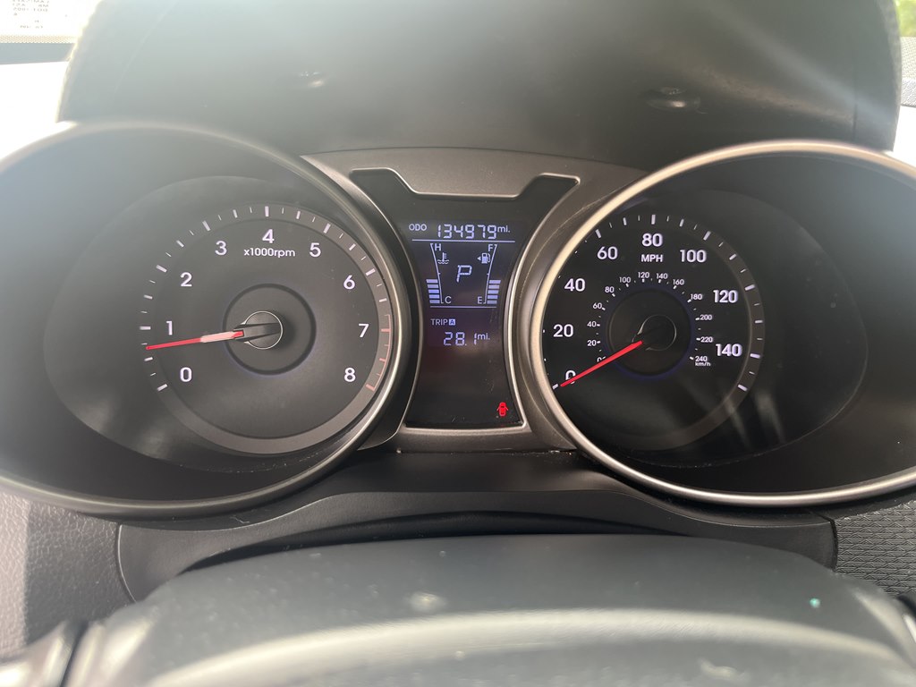 Photo 13 of this HYUNDAI VELOSTER