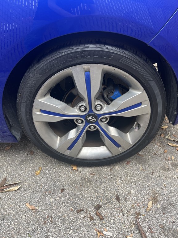 Photo 11 of this HYUNDAI VELOSTER