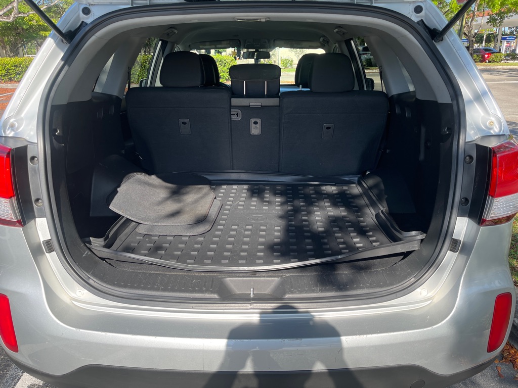 Photo 5 of this KIA SORENTO