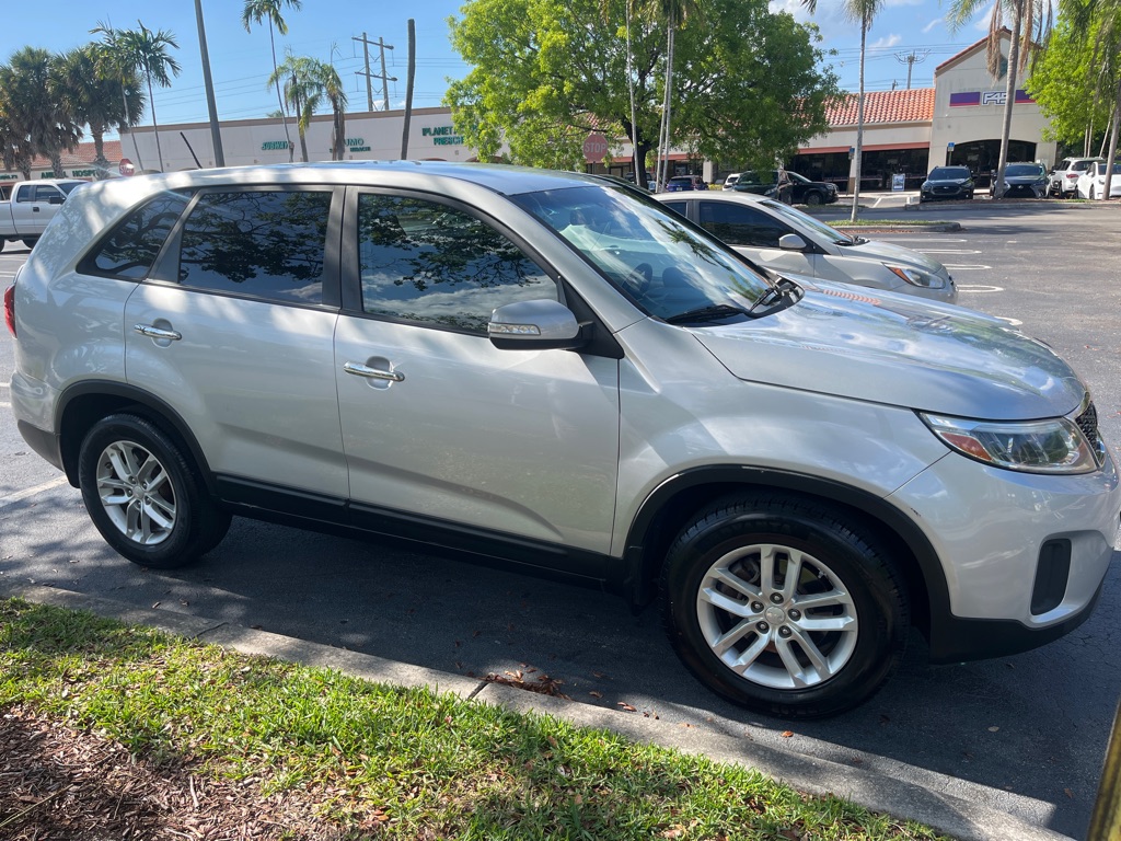 Photo 4 of this KIA SORENTO
