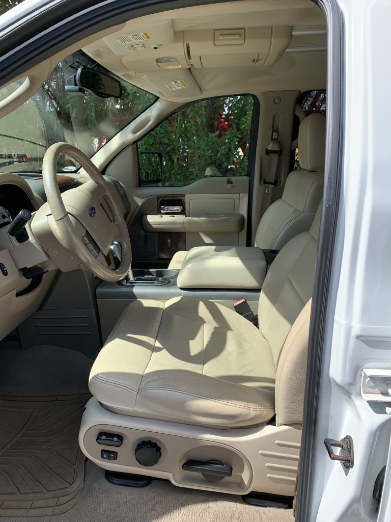 Photo 5 of this FORD F150