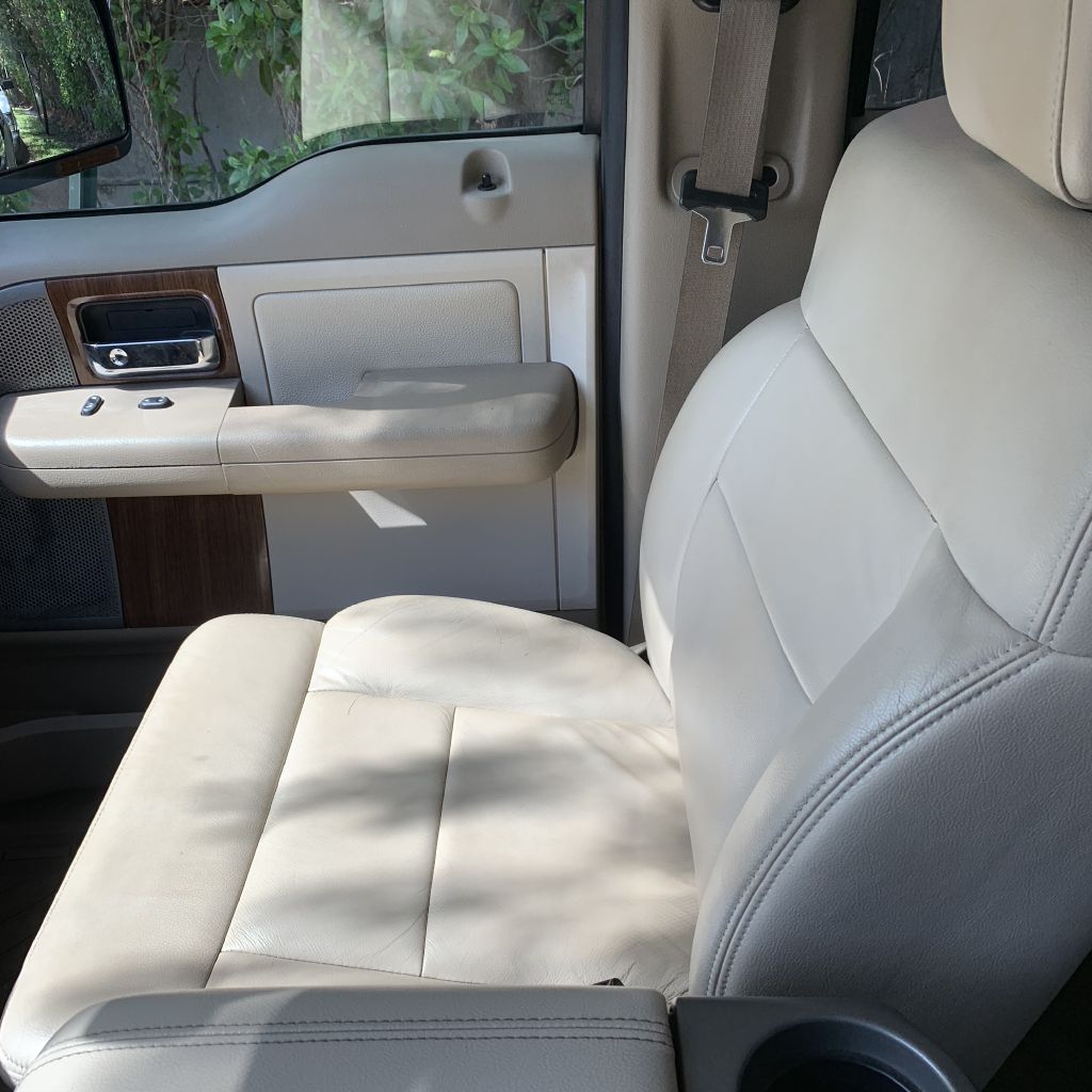 Photo 12 of this FORD F150
