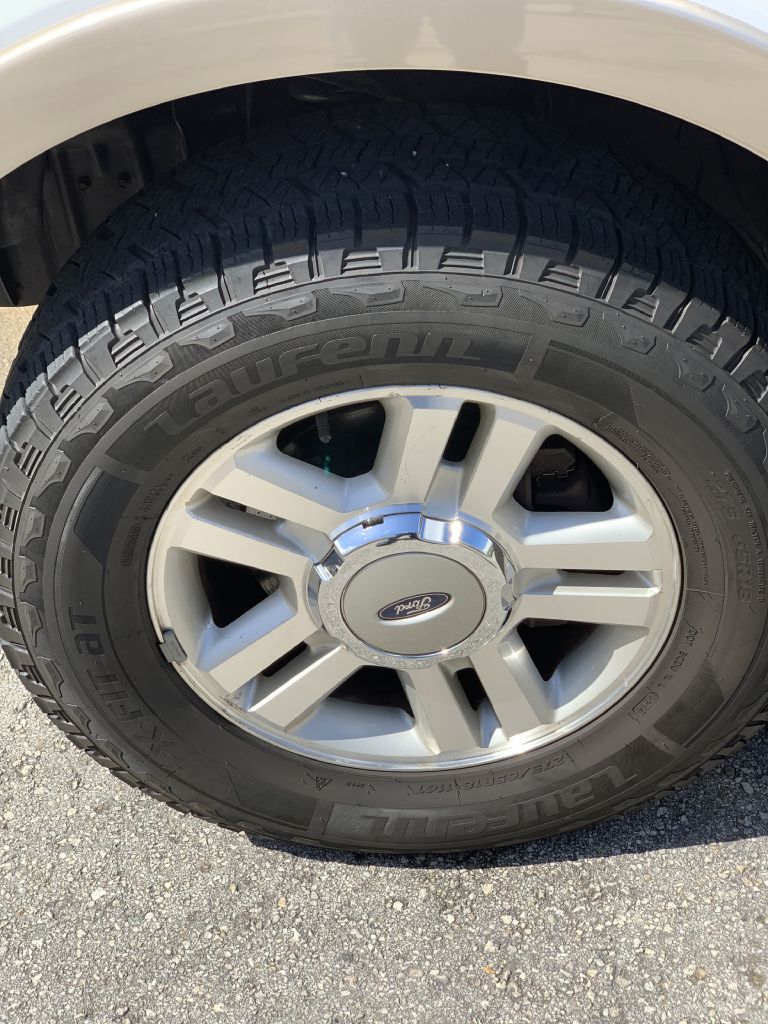 Photo 14 of this FORD F150