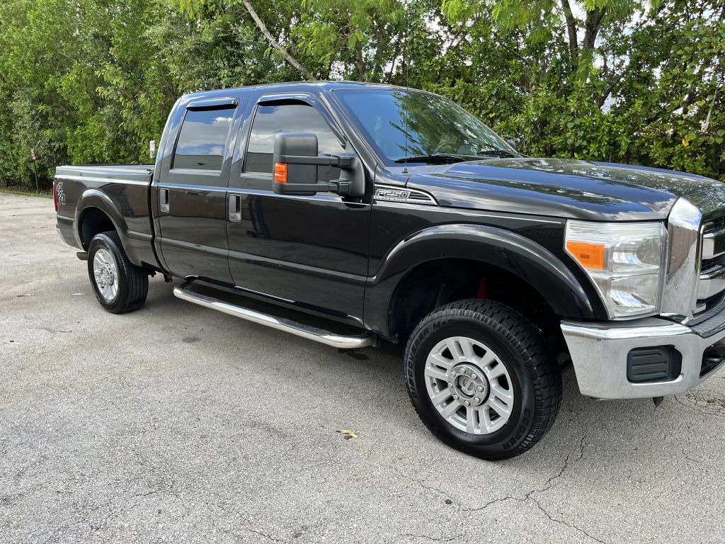 Photo 2 of this FORD F250