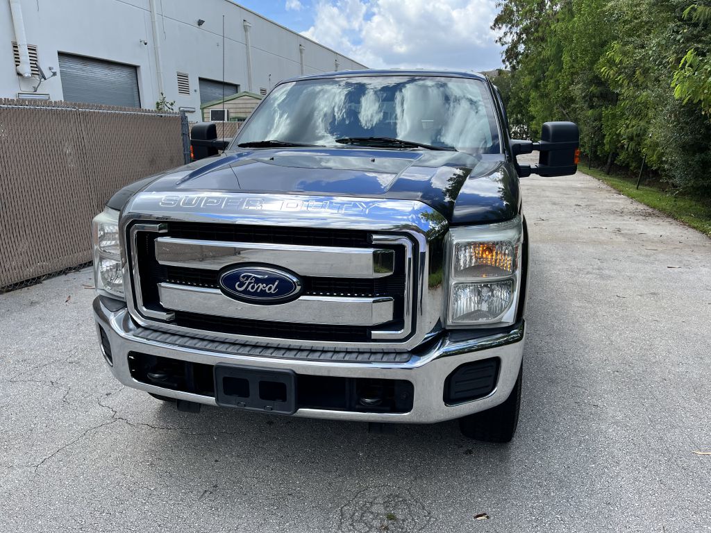 Photo 3 of this FORD F250