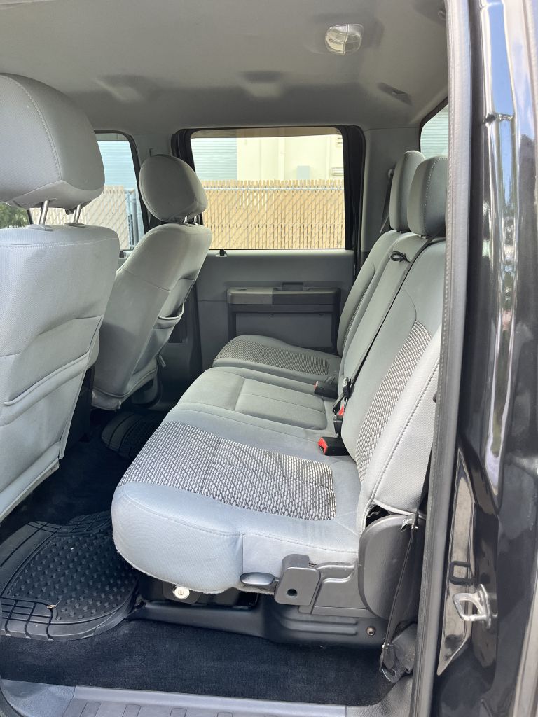 Photo 11 of this FORD F250