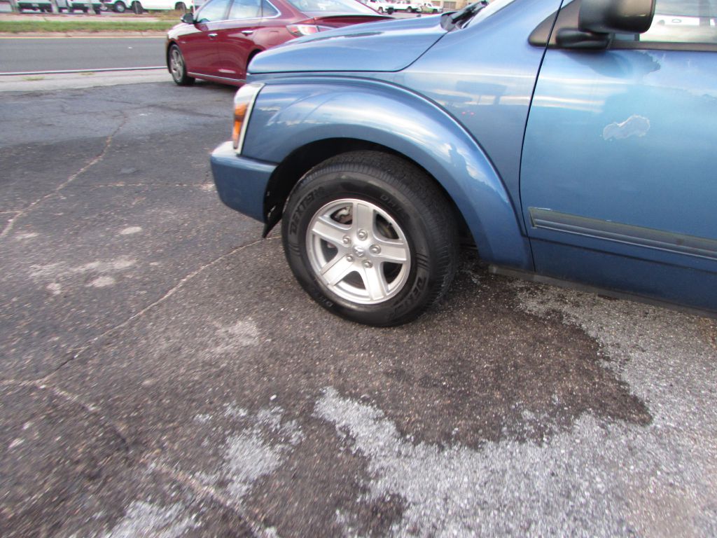 Photo 2 of this DODGE DURANGO