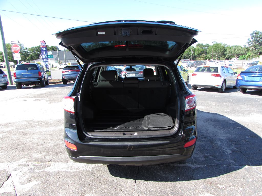 Photo 13 of this HYUNDAI SANTA FE
