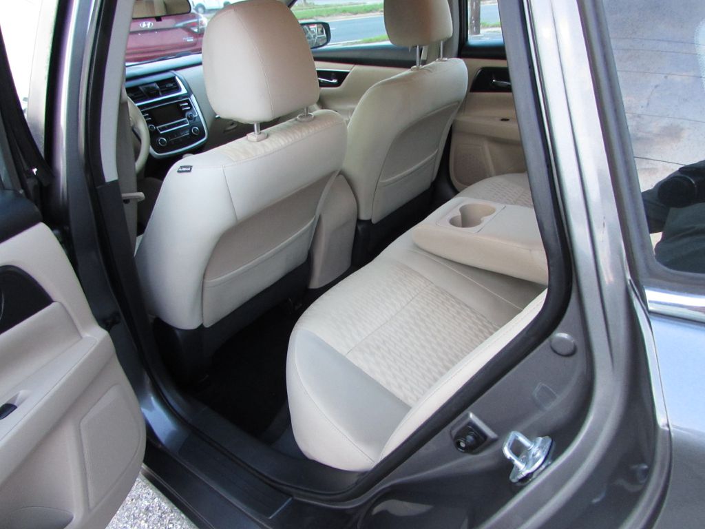 Photo 7 of this NISSAN ALTIMA