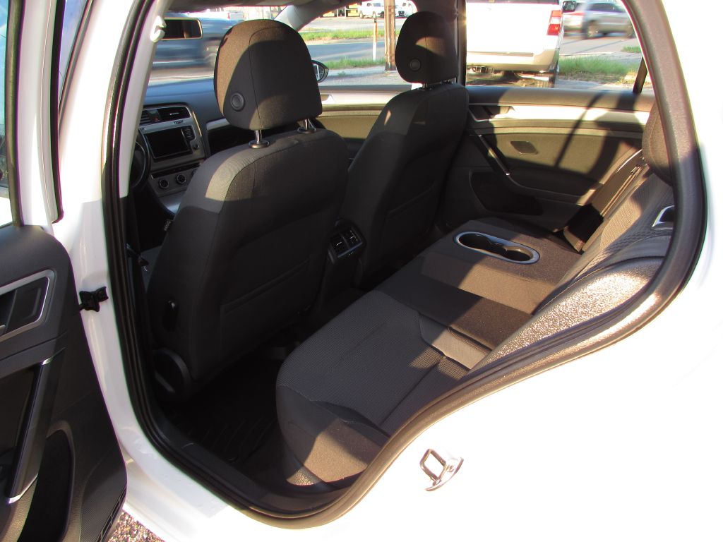 Photo 7 of this VOLKSWAGEN GOLF