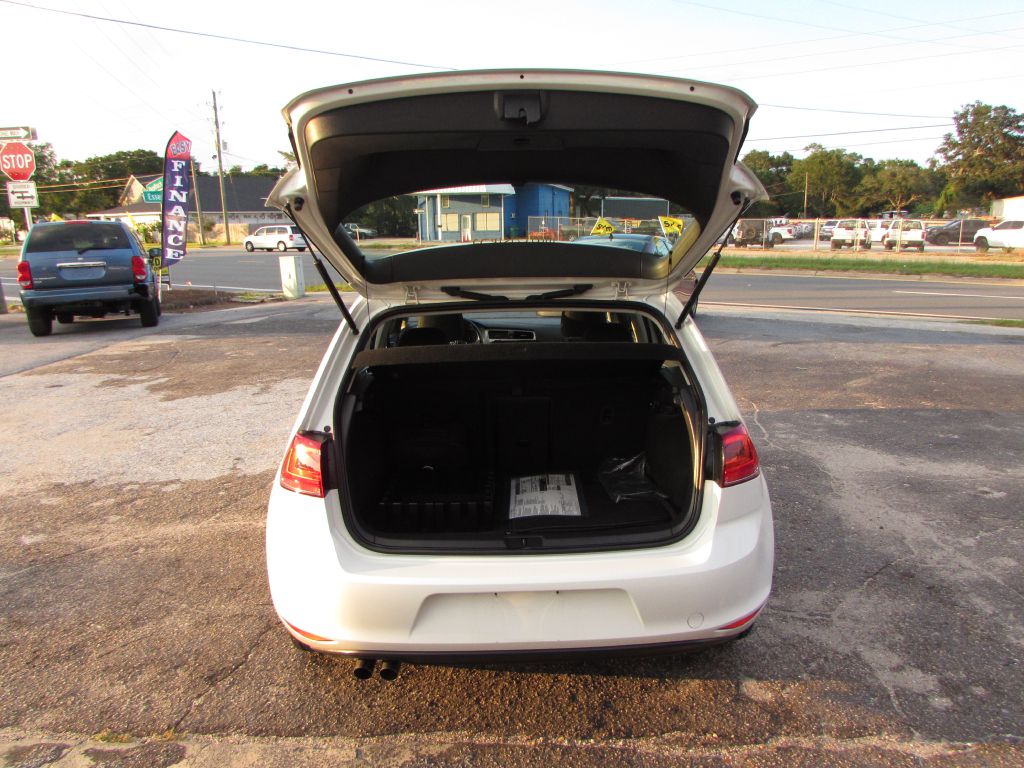 Photo 12 of this VOLKSWAGEN GOLF