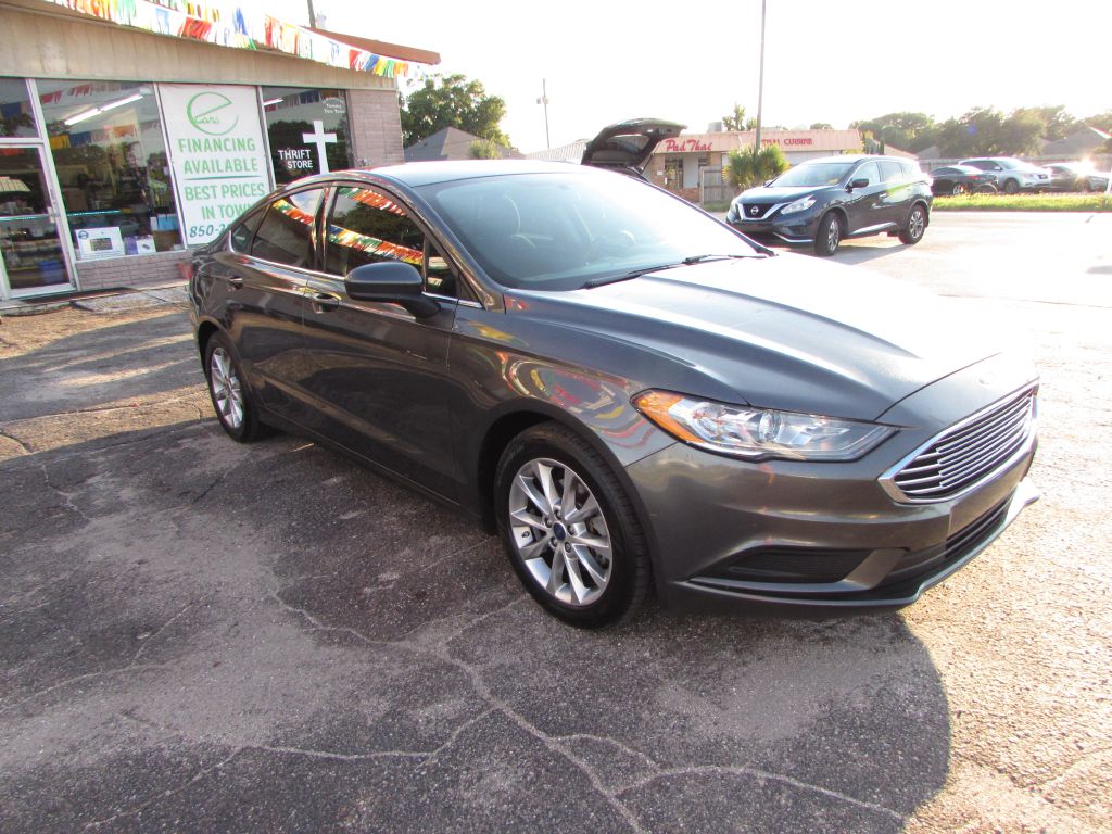 Photo 22 of this FORD FUSION