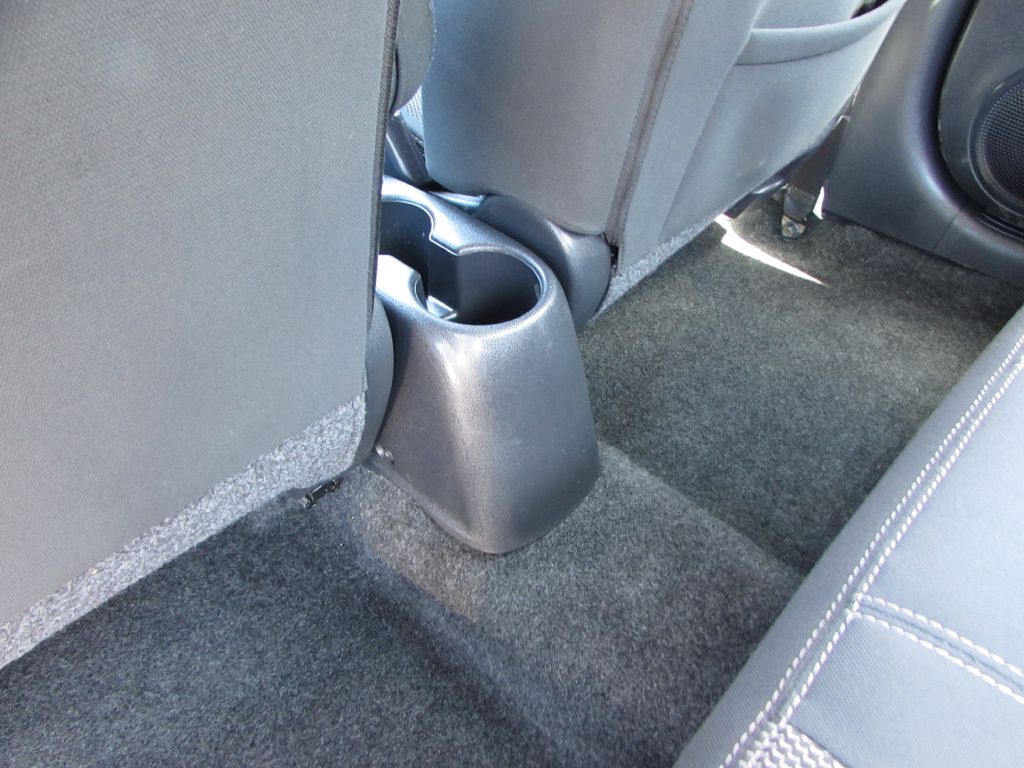 Photo 8 of this NISSAN VERSA
