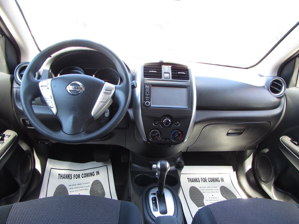Photo 9 of this NISSAN VERSA