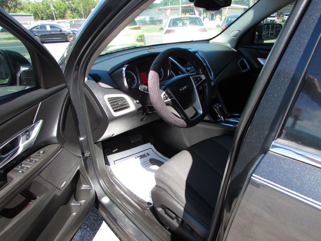 Photo 6 of this GMC TERRAIN