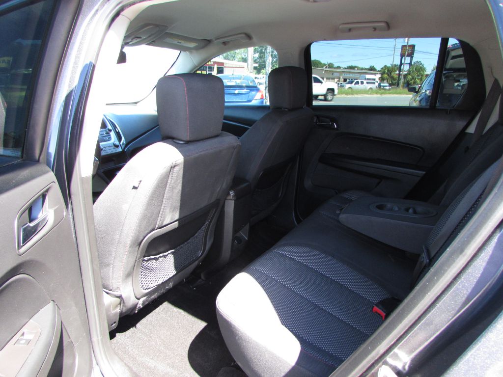 Photo 8 of this GMC TERRAIN