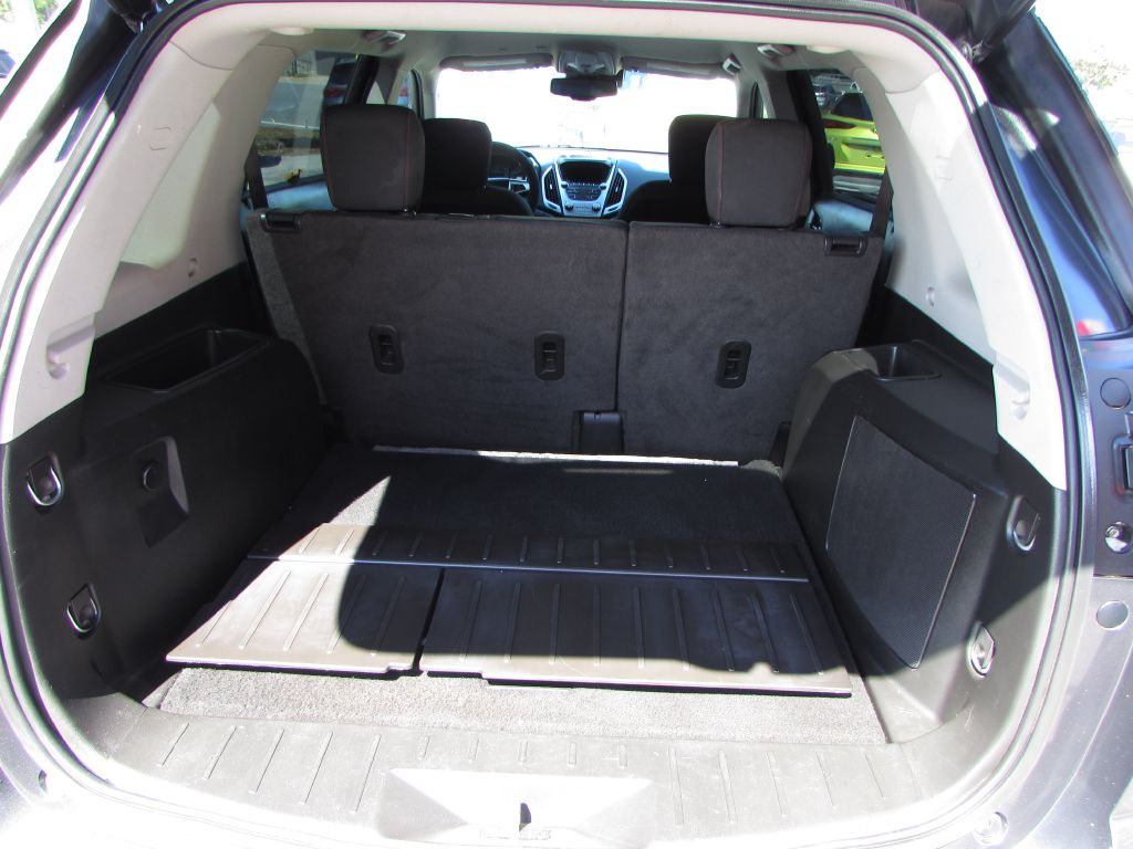 Photo 14 of this GMC TERRAIN