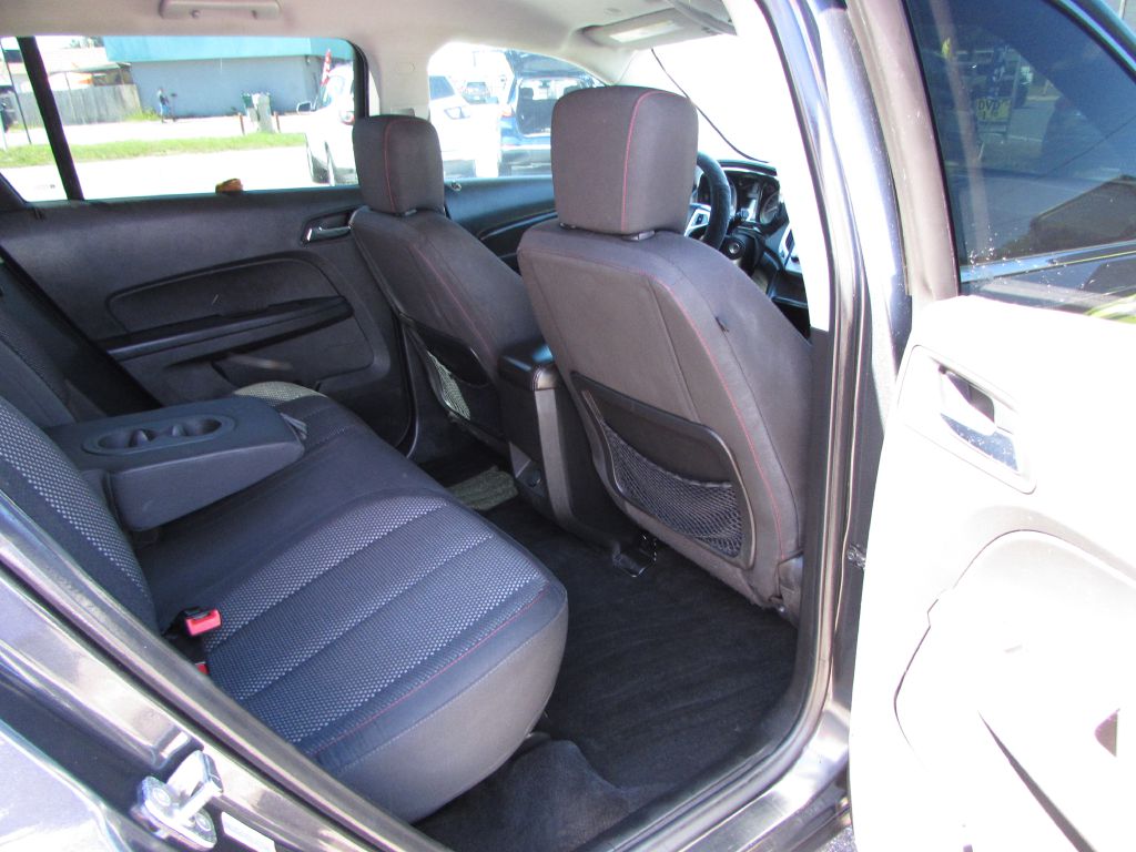 Photo 17 of this GMC TERRAIN
