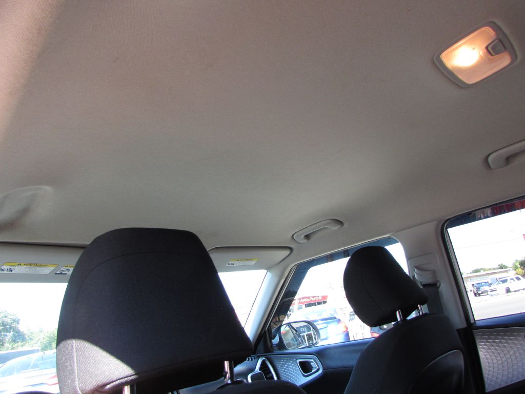 Photo 10 of this KIA SOUL