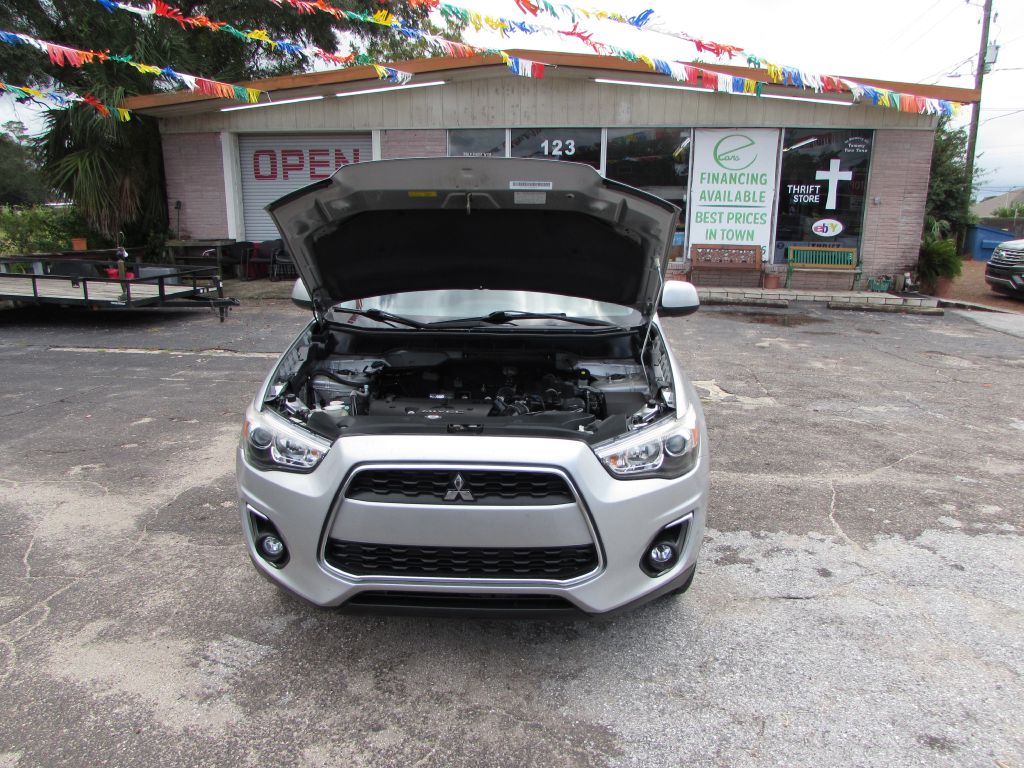 Photo 20 of this MITSUBISHI OUTLANDER SPORT