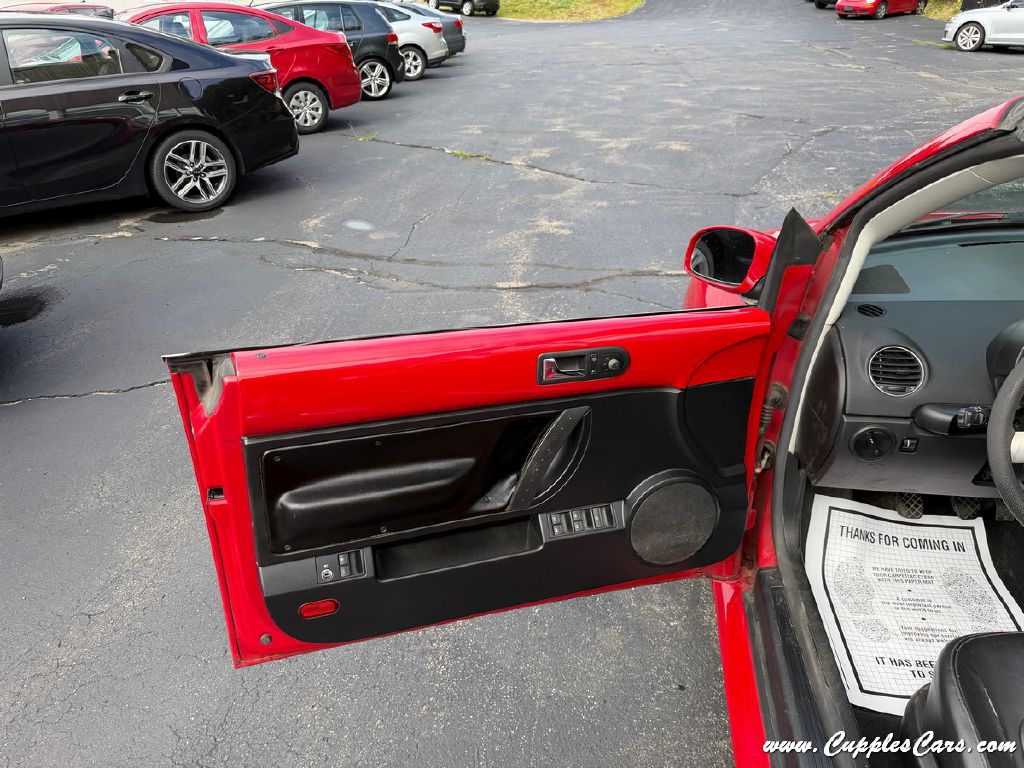 Photo 5 of this VOLKSWAGEN NEW BEETLE