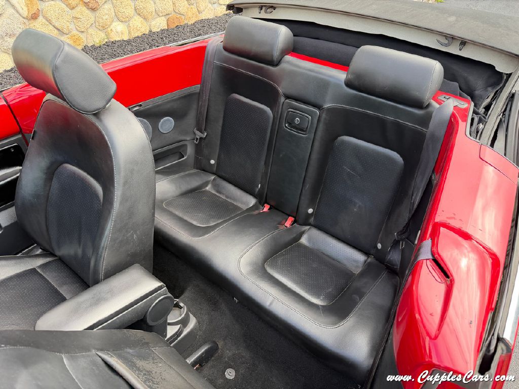 Photo 6 of this VOLKSWAGEN NEW BEETLE