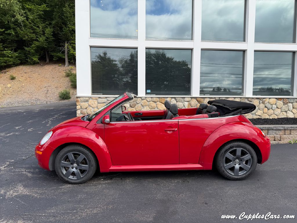 Photo 9 of this VOLKSWAGEN NEW BEETLE