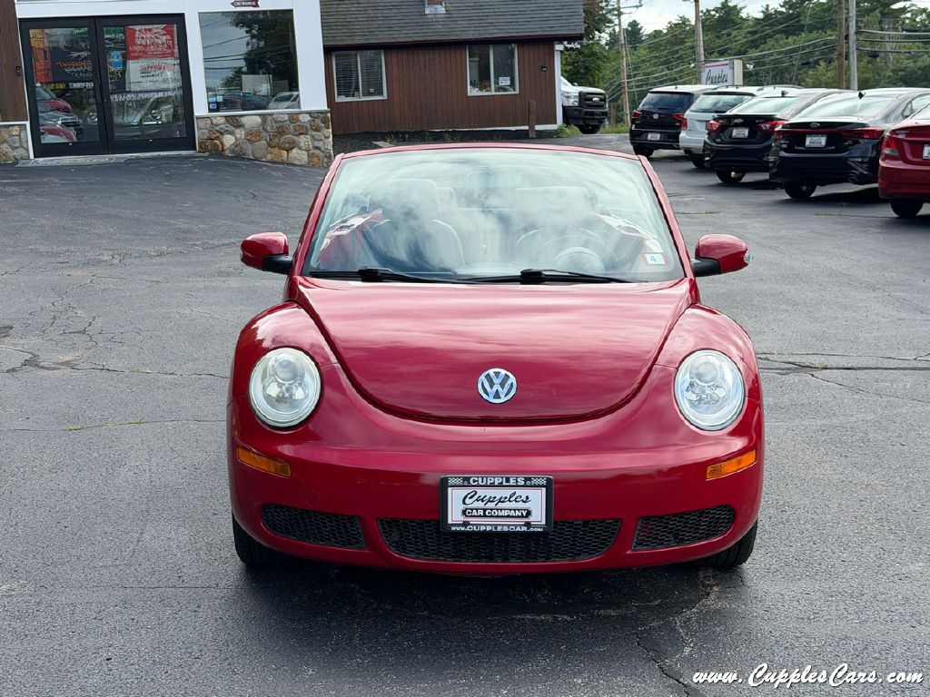 Photo 22 of this VOLKSWAGEN NEW BEETLE