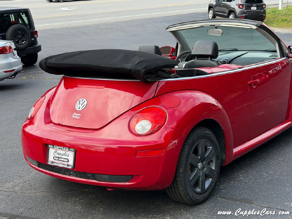 Photo 27 of this VOLKSWAGEN NEW BEETLE