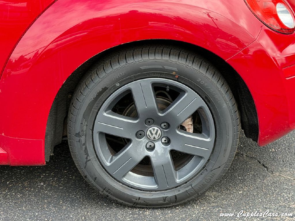 Photo 32 of this VOLKSWAGEN NEW BEETLE