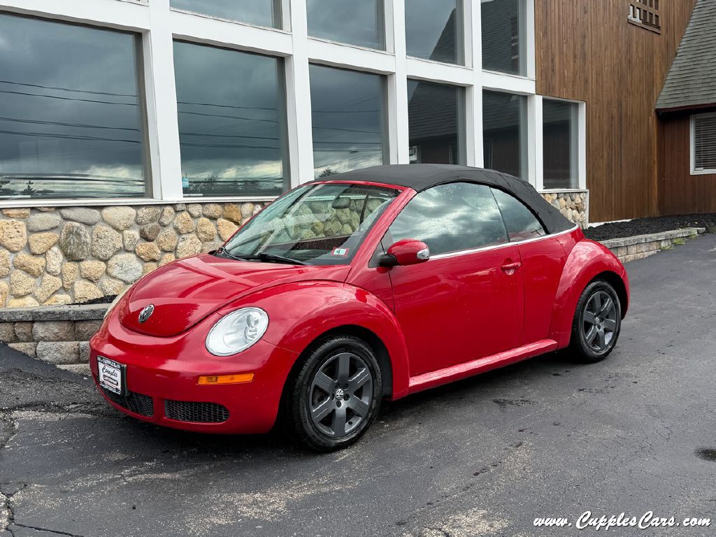 Photo 34 of this VOLKSWAGEN NEW BEETLE