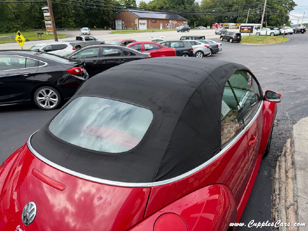 Photo 37 of this VOLKSWAGEN NEW BEETLE