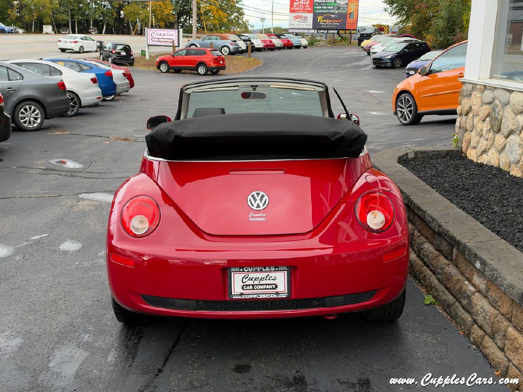 Photo 7 of this VOLKSWAGEN NEW BEETLE
