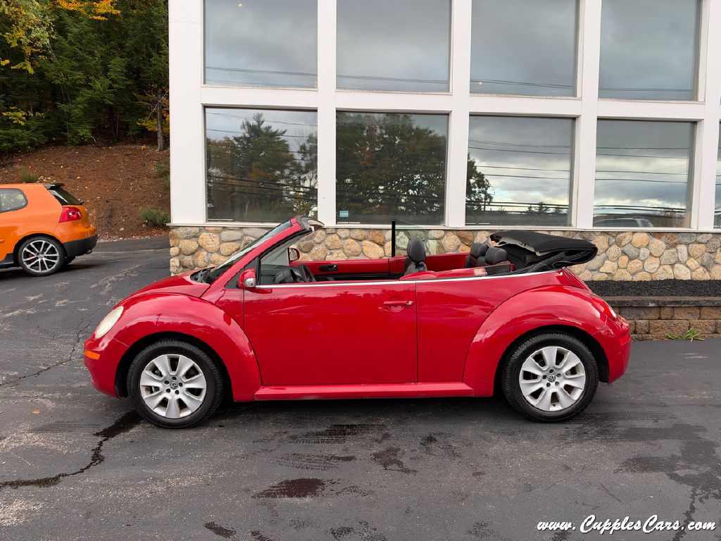Photo 8 of this VOLKSWAGEN NEW BEETLE
