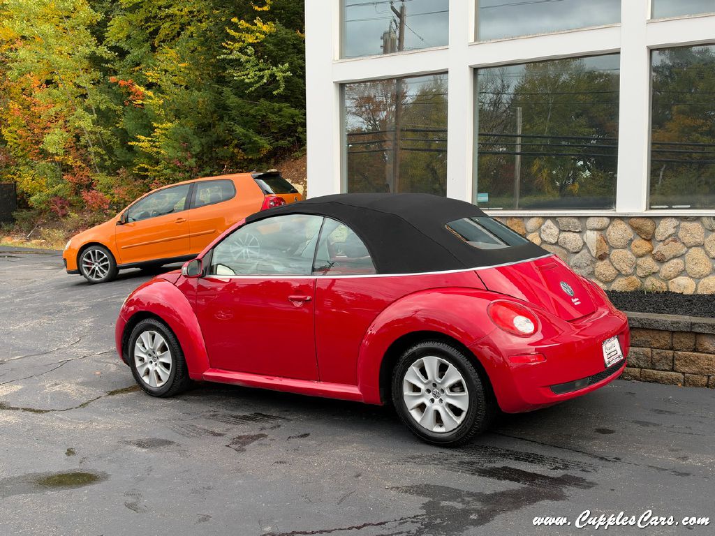 Photo 11 of this VOLKSWAGEN NEW BEETLE