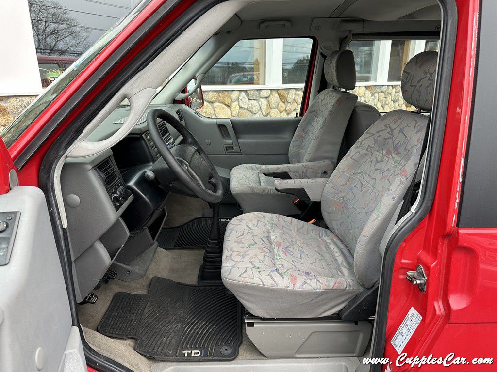 Photo 12 of this VOLKSWAGEN EUROVAN TDI