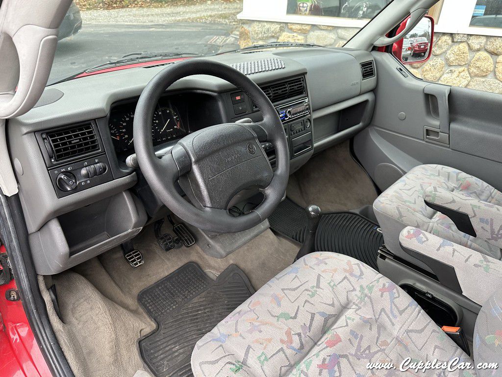Photo 13 of this VOLKSWAGEN EUROVAN TDI