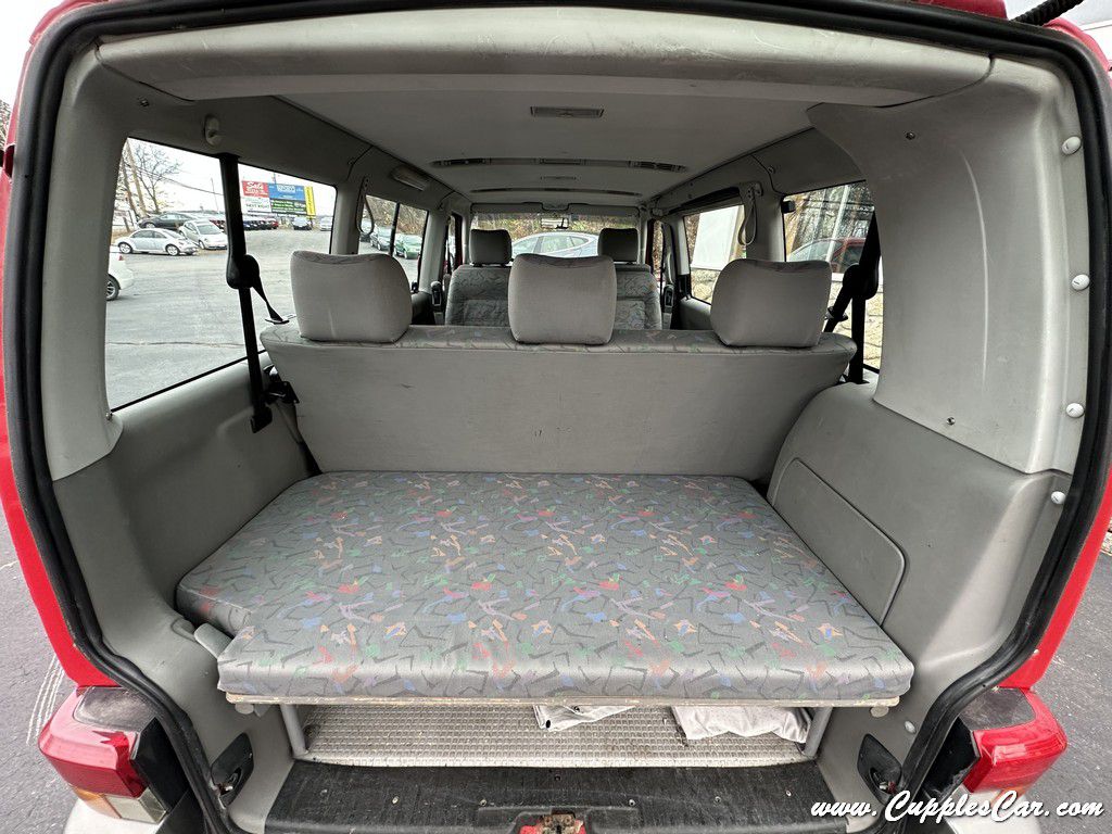 Photo 22 of this VOLKSWAGEN EUROVAN TDI