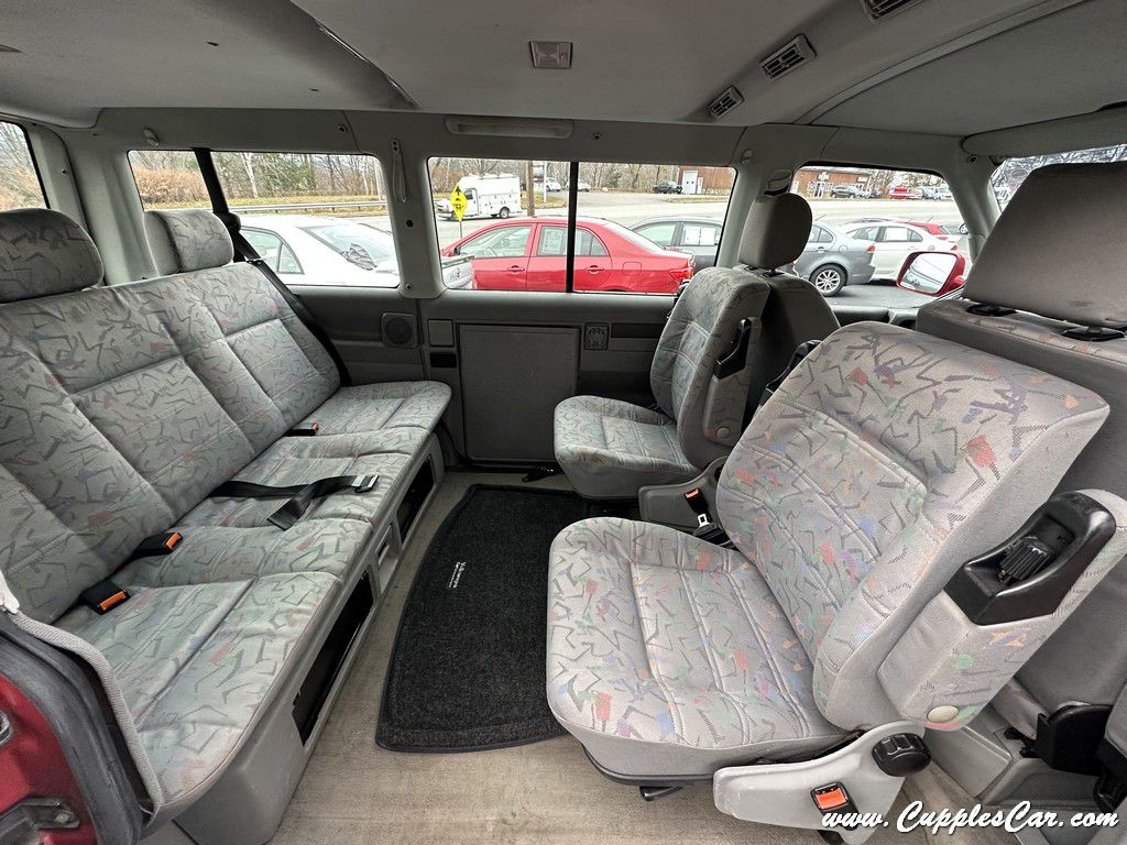 Photo 27 of this VOLKSWAGEN EUROVAN TDI
