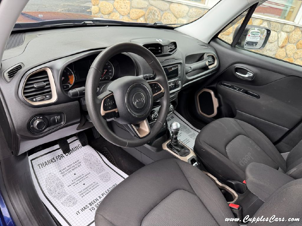 Photo 5 of this JEEP RENEGADE