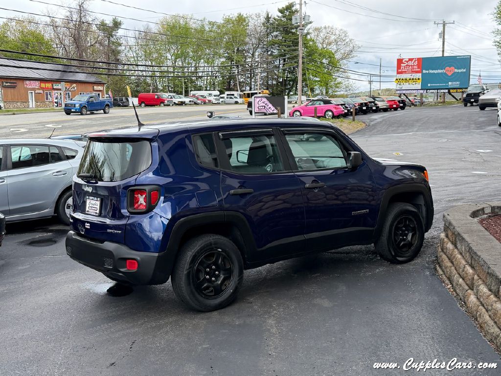 Photo 9 of this JEEP RENEGADE