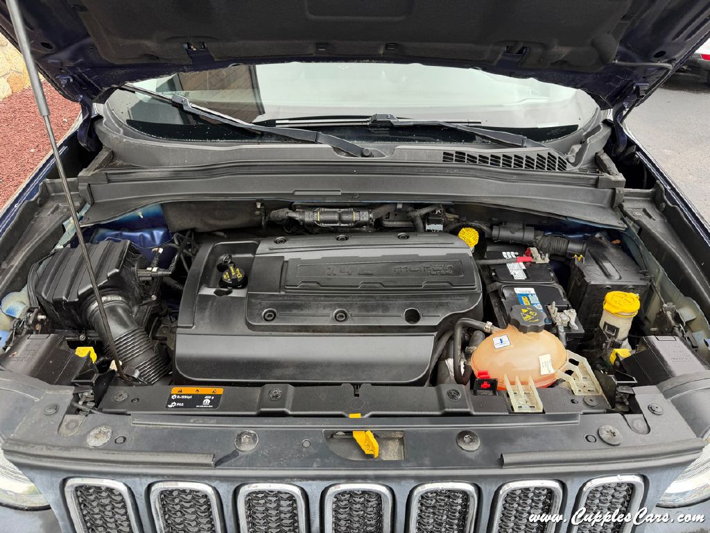 Photo 13 of this JEEP RENEGADE