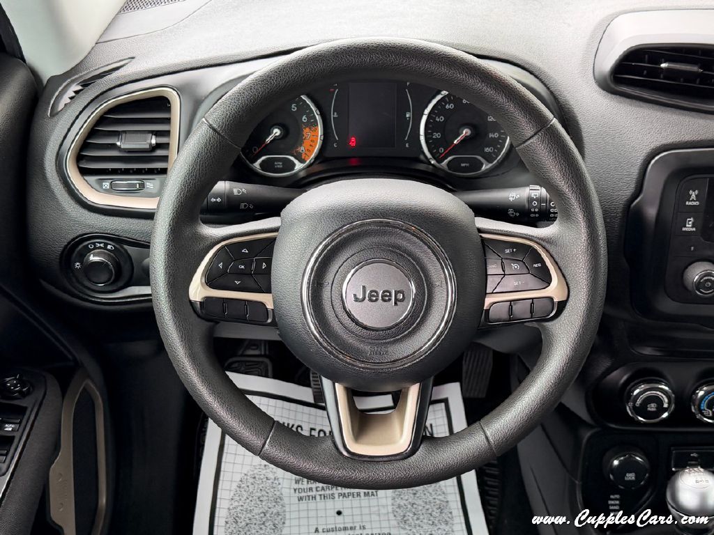 Photo 19 of this JEEP RENEGADE