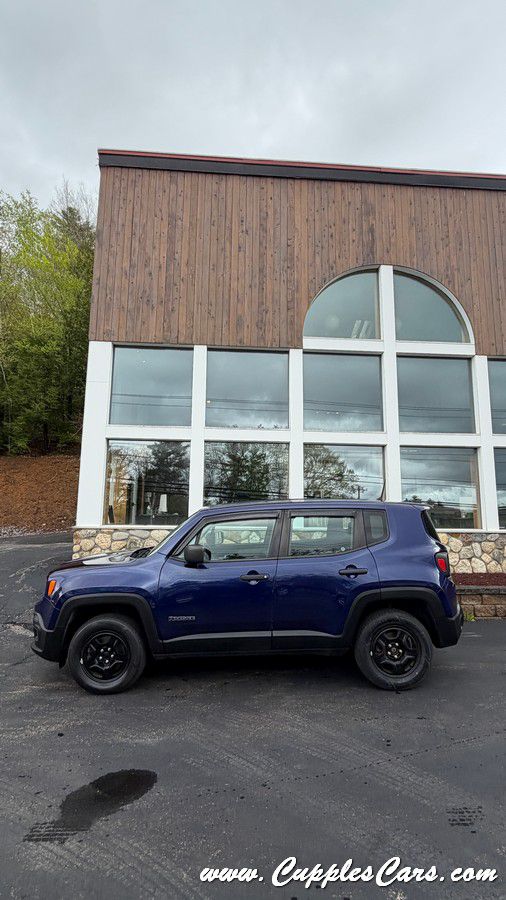 Photo 25 of this JEEP RENEGADE