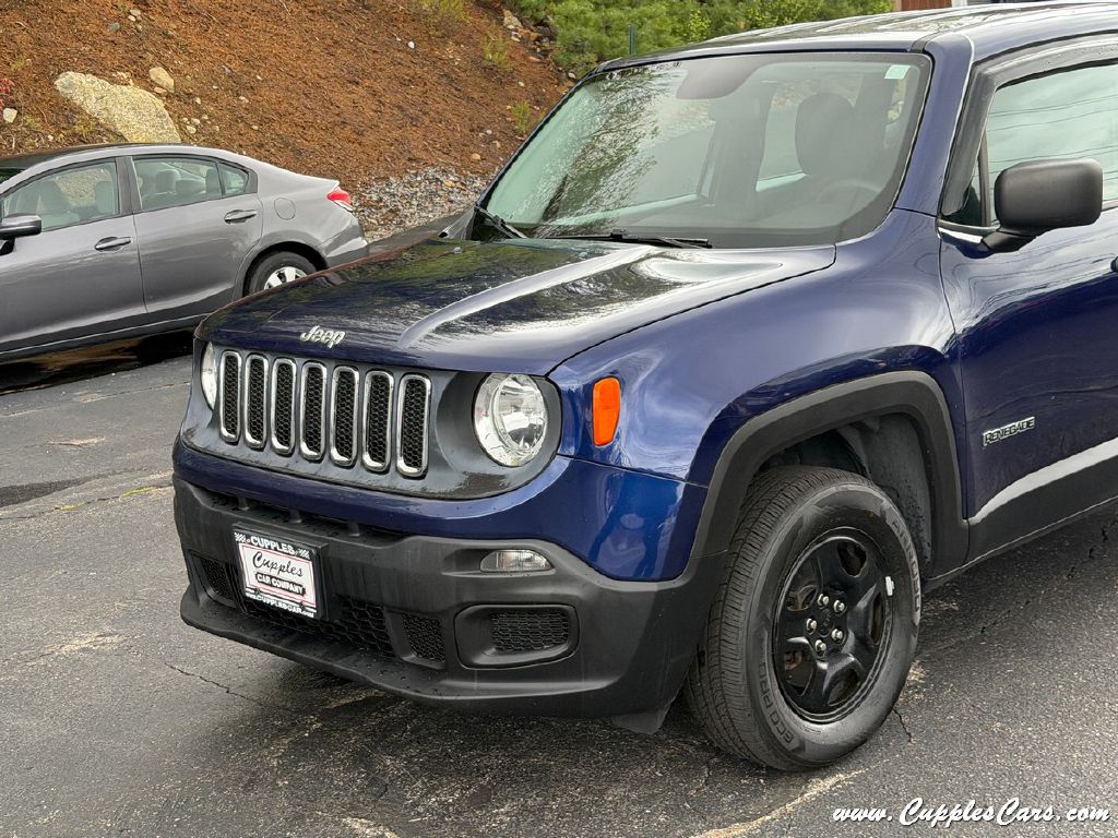 Photo 31 of this JEEP RENEGADE