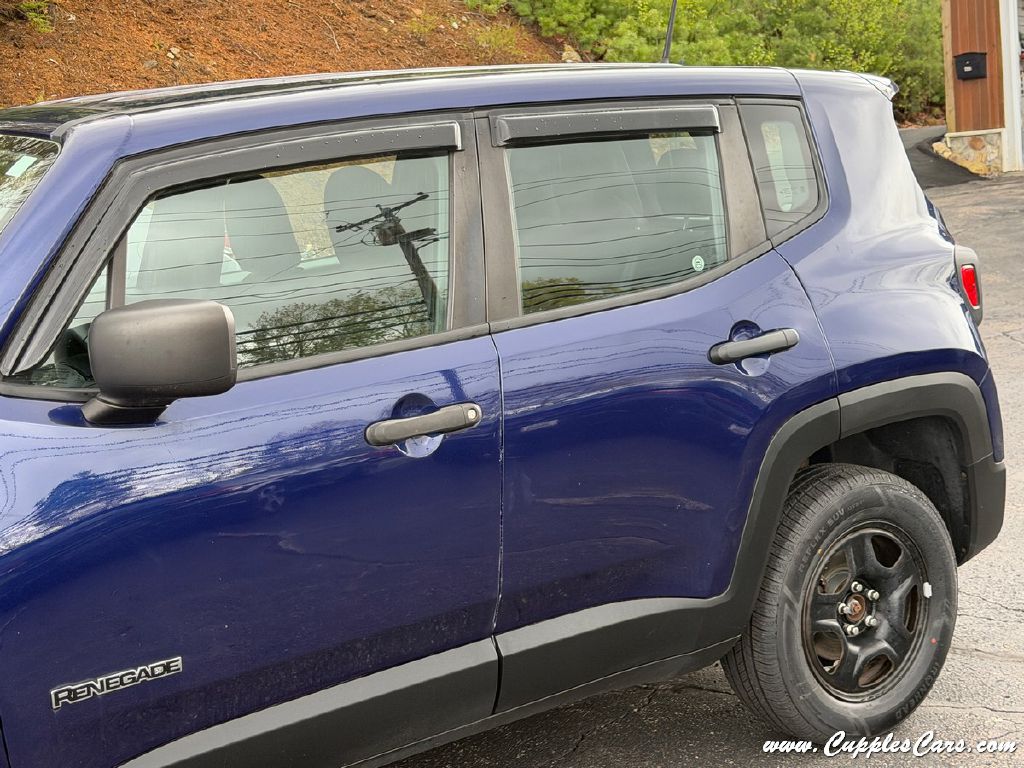 Photo 33 of this JEEP RENEGADE