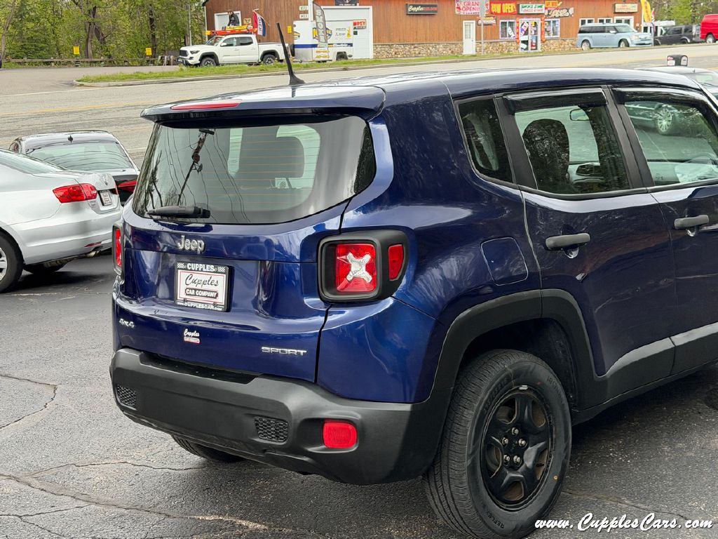 Photo 36 of this JEEP RENEGADE