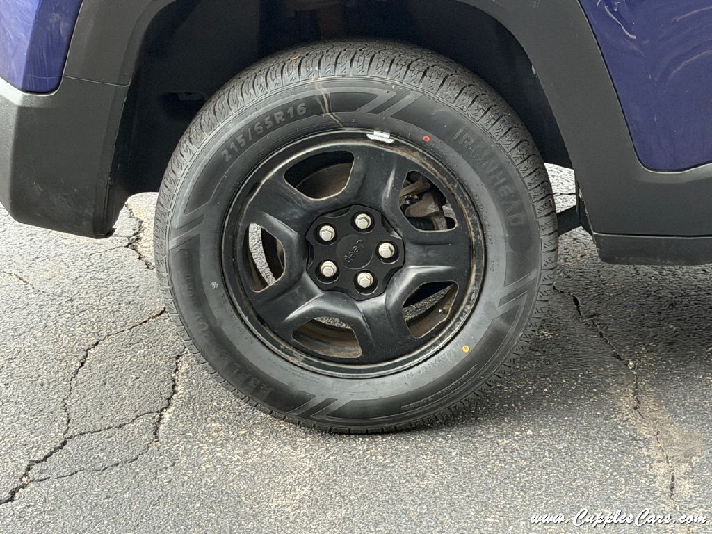 Photo 41 of this JEEP RENEGADE